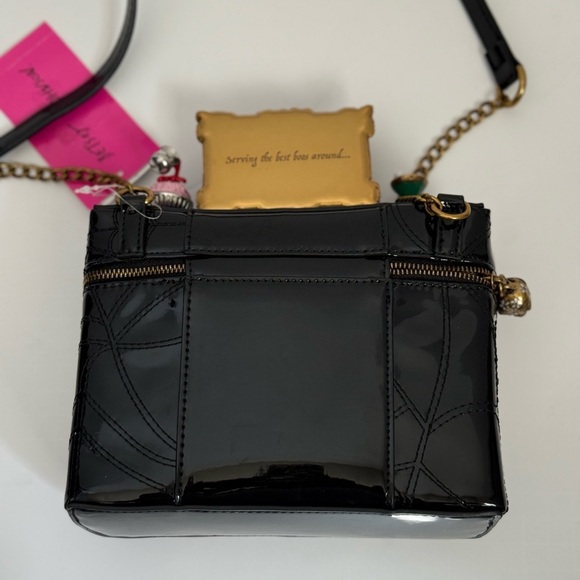 Betsey Johnson House of Spirits Crossbody Bag Limited Edition Halloween NWT - Picture 11 of 13